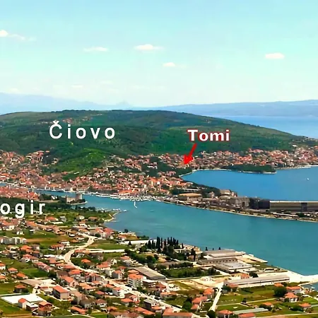 Tomi Ciovo Apartment Trogir