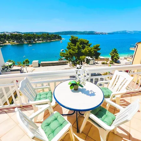 Tomi Ciovo Apartment Trogir
